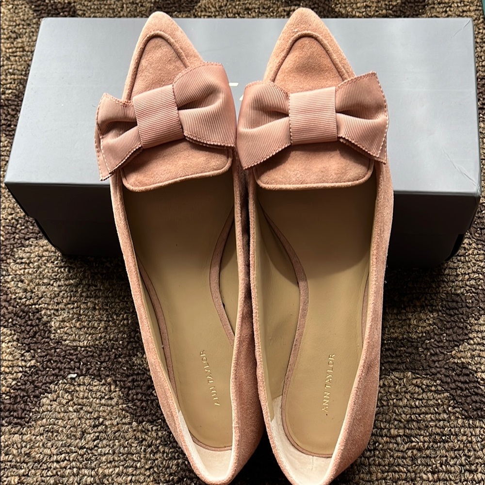Ann Taylor Pink Ballet Flats with Bows Size 8.5